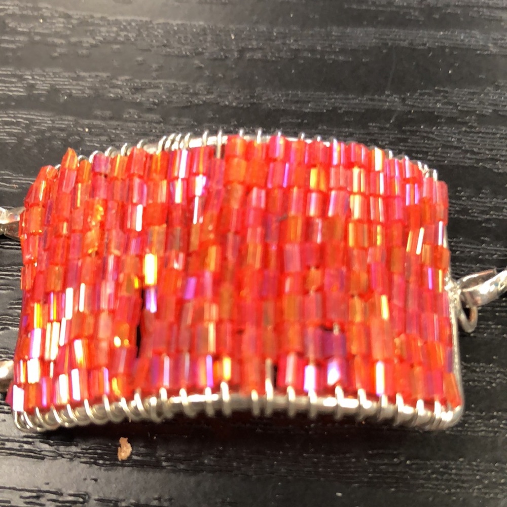 Beautiful beaded toggle bracelet - Picture 2 of 5